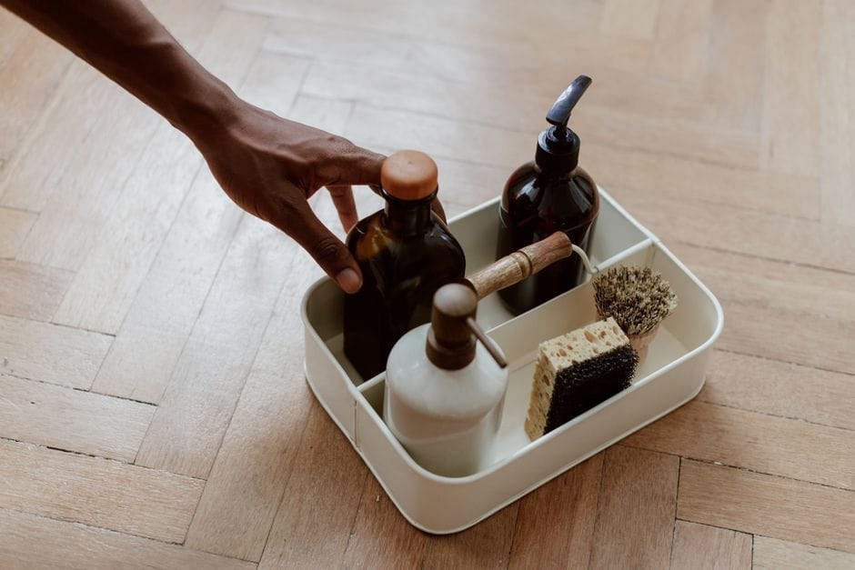 Productos de limpieza caseros: vinagre, bicarbonato y poco más