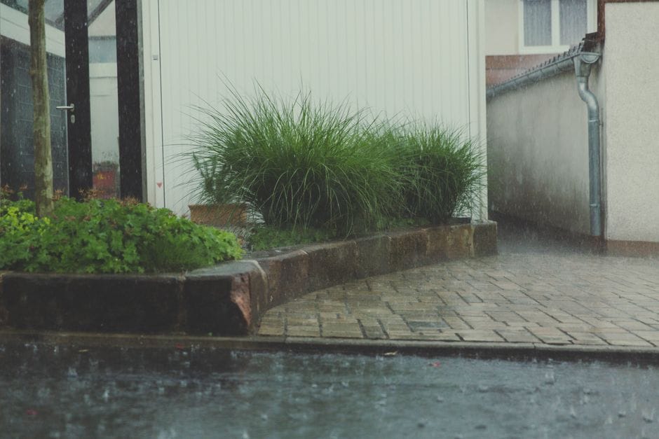 Recoger agua de lluvia: el recurso gratis que cae del cielo