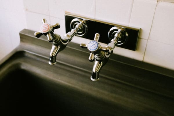 Grifos, aireadores y cisterna: pequeñas piezas, gran ahorro de agua