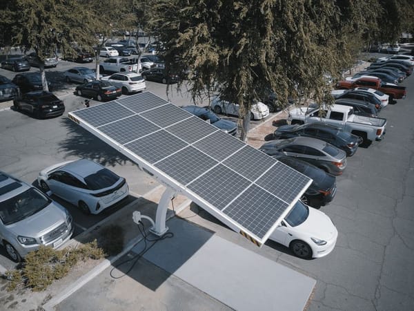 Coche eléctrico o híbrido para ciudad: cuál encaja contigo